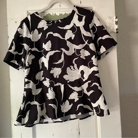 Banana Republic Peplum Short Sleeve Blouse - Picture 1 of 7